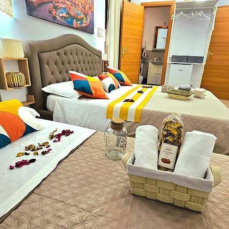 Bed and Breakfast A Casa Simpatia Roma - Free Parking If You Book 4 Nights Exteriér fotografie