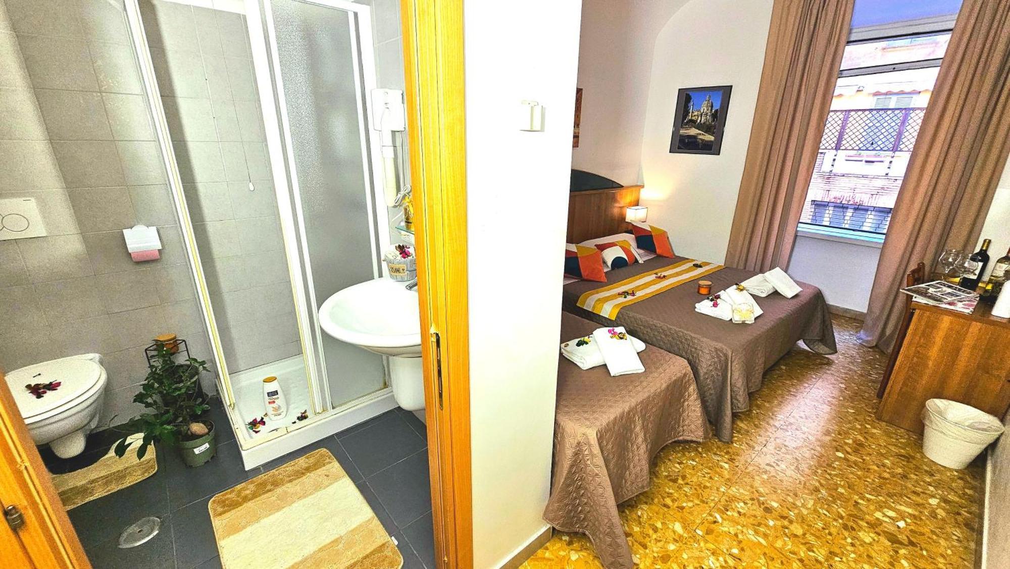 Bed and Breakfast A Casa Simpatia Roma - Free Parking If You Book 4 Nights Exteriér fotografie
