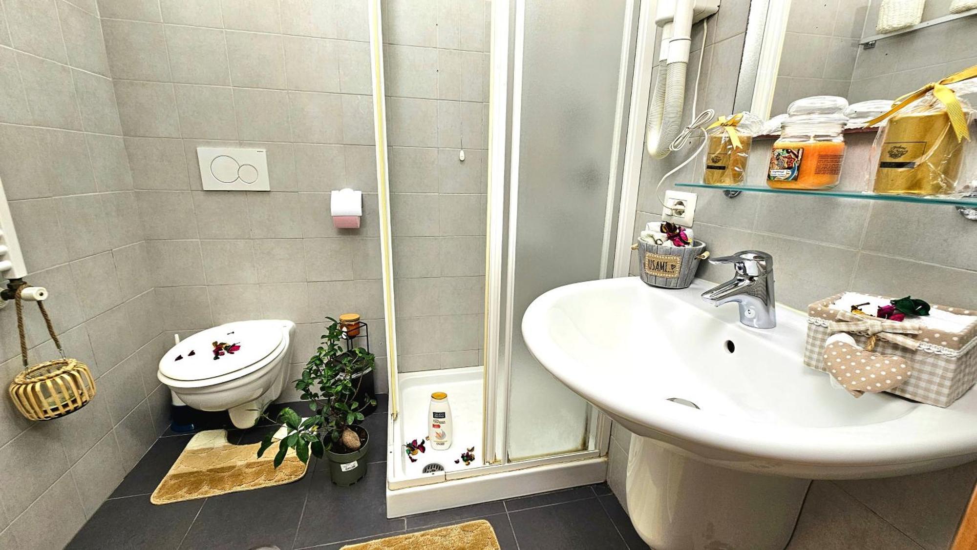 Bed and Breakfast A Casa Simpatia Roma - Free Parking If You Book 4 Nights Exteriér fotografie