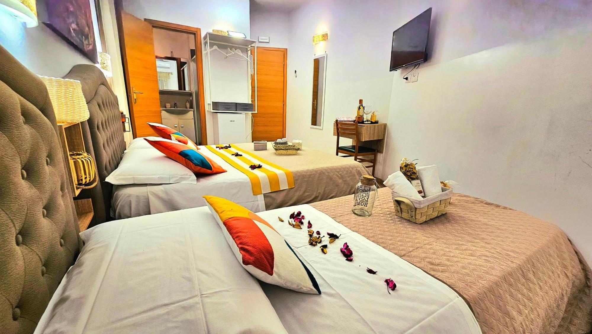 Bed and Breakfast A Casa Simpatia Roma - Free Parking If You Book 4 Nights Exteriér fotografie
