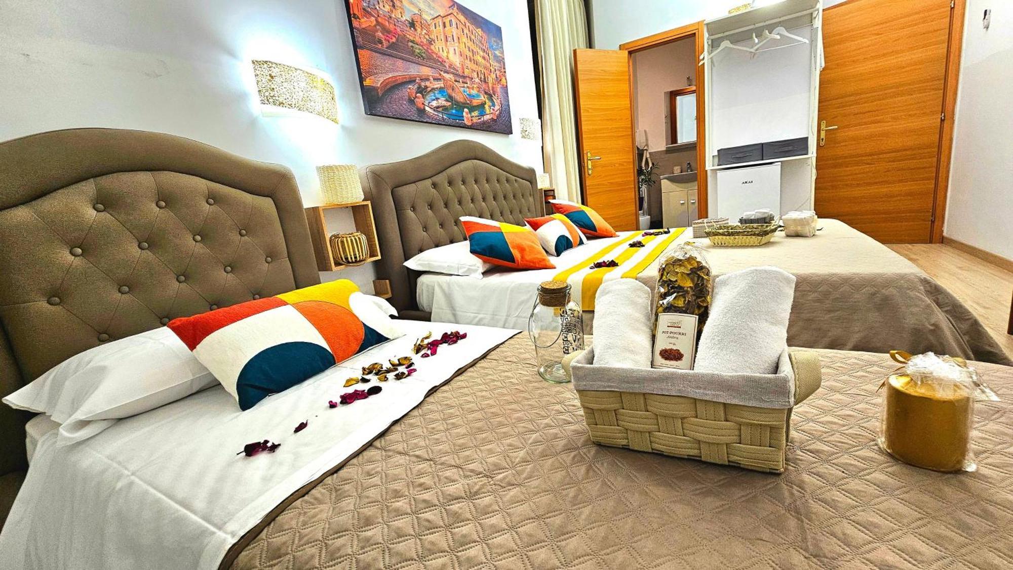 Bed and Breakfast A Casa Simpatia Roma - Free Parking If You Book 4 Nights Exteriér fotografie