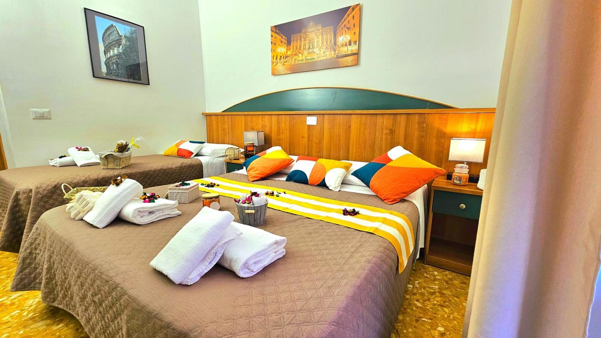 Bed and Breakfast A Casa Simpatia Roma - Free Parking If You Book 4 Nights Exteriér fotografie